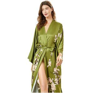 NWT Women's Robe, Satin Floral Kimono Robe, Babeyond Brand Size OS